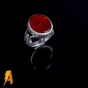 انگشتر مردانه قلمزنی عقیق یمنی کد ۸۳۲۹