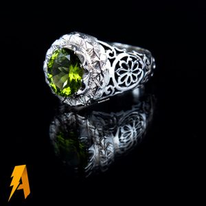 انگشتر مردانه زبرجد معدنی کد ۸۷۲۹