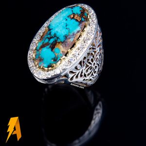انگشتر دستساز نقره فیروزه نیشابوری طبیعی مدل اره کاری کد۸۵۱۱