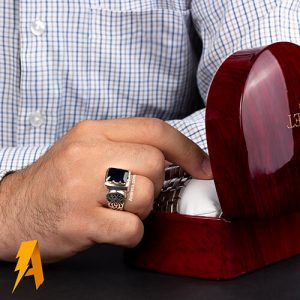 انگشتر یاقوت کبود معدنی کد ۳۷۲۴