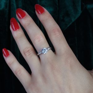 انگشتر زنانه نقره موزانایت کد ۱۱۱۶۱