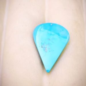 نگین فیروزه نیشابوری طبیعی اشکی کد ۱۱۴۲۴