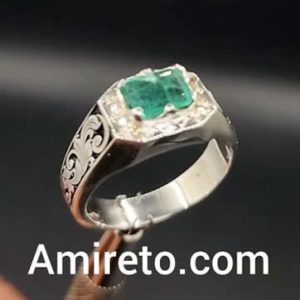 انگشتر نقره مردانه دست‌ساز زمرد زامبیا آفریقایی مخراج الماس طبیعی کد ۱۱۴۱۳