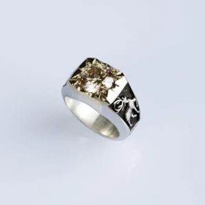 انگشتر مردانه موزانایت روسی با قلمزنی نفیس کد ۱۱۴۲۶