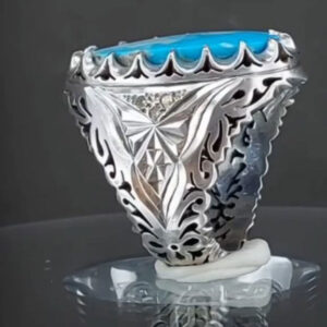 انگشتر فیروزه نیشابوری مخراج ۶ قطعه الماس طبیعی کد ۱۱۵۹۷