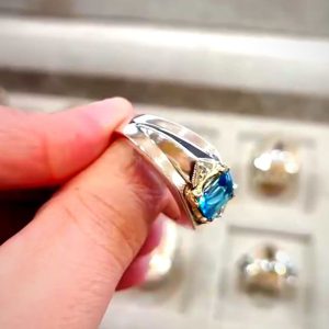 انگشتر توپاز سوئیس نقره کد ۱۱۷۱۲