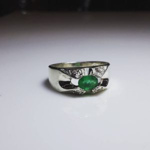 انگشتر زمرد زامبیا کد ۱۱۸۵۲