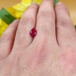 نگین یاقوت سرخ طبیعی آفریقایی کد ۱۱۹۴۳