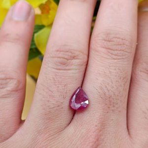 نگین یاقوت سرخ طبیعی آفریقایی کد ۱۱۹۴۵