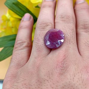 نگین یاقوت سرخ طبیعی آفریقایی کد ۱۱۹۴۶