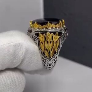 انگشتر یاقوت کبود مردانه کد ۱۲۰۲۸