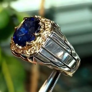 انگشتر یاقوت کبود مردانه کد ۱۲۰۳۴