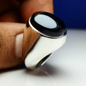 انگشتر عقیق یمنی مشکی کد ۱۲۱۷۰