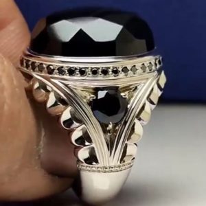 انگشتر عقیق یمنی مشکی کد ۱۲۱۷۳